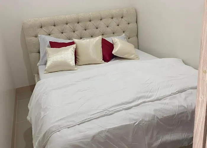 アパート 2 Bedroom At Leaf Residences Muntinlupa